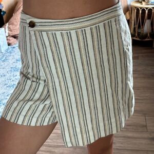 anthropologie akemi + kin linen blend cream gold striped skort size 4